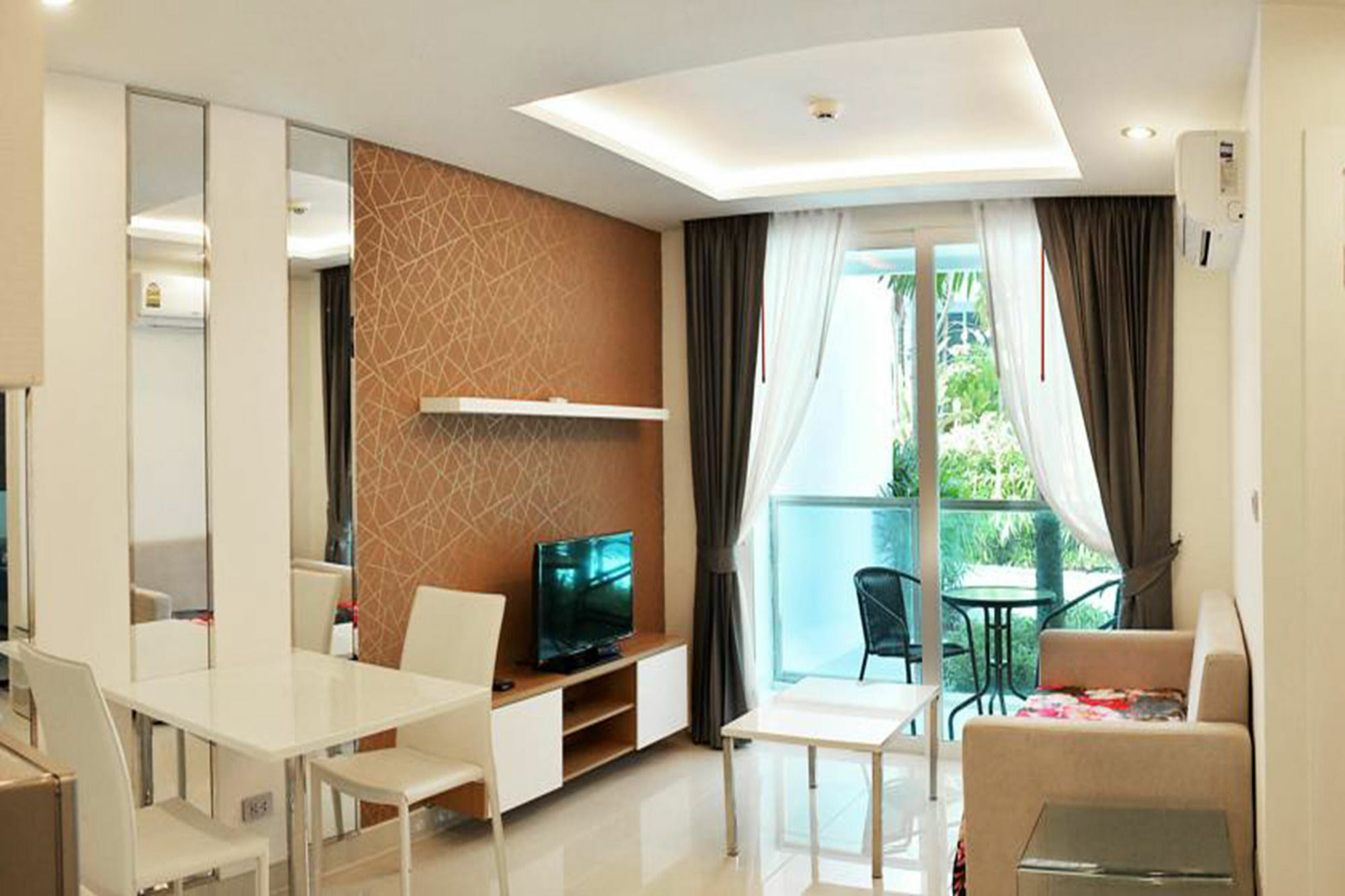 Amazon Pattaya Jomtien Apartments Luaran gambar